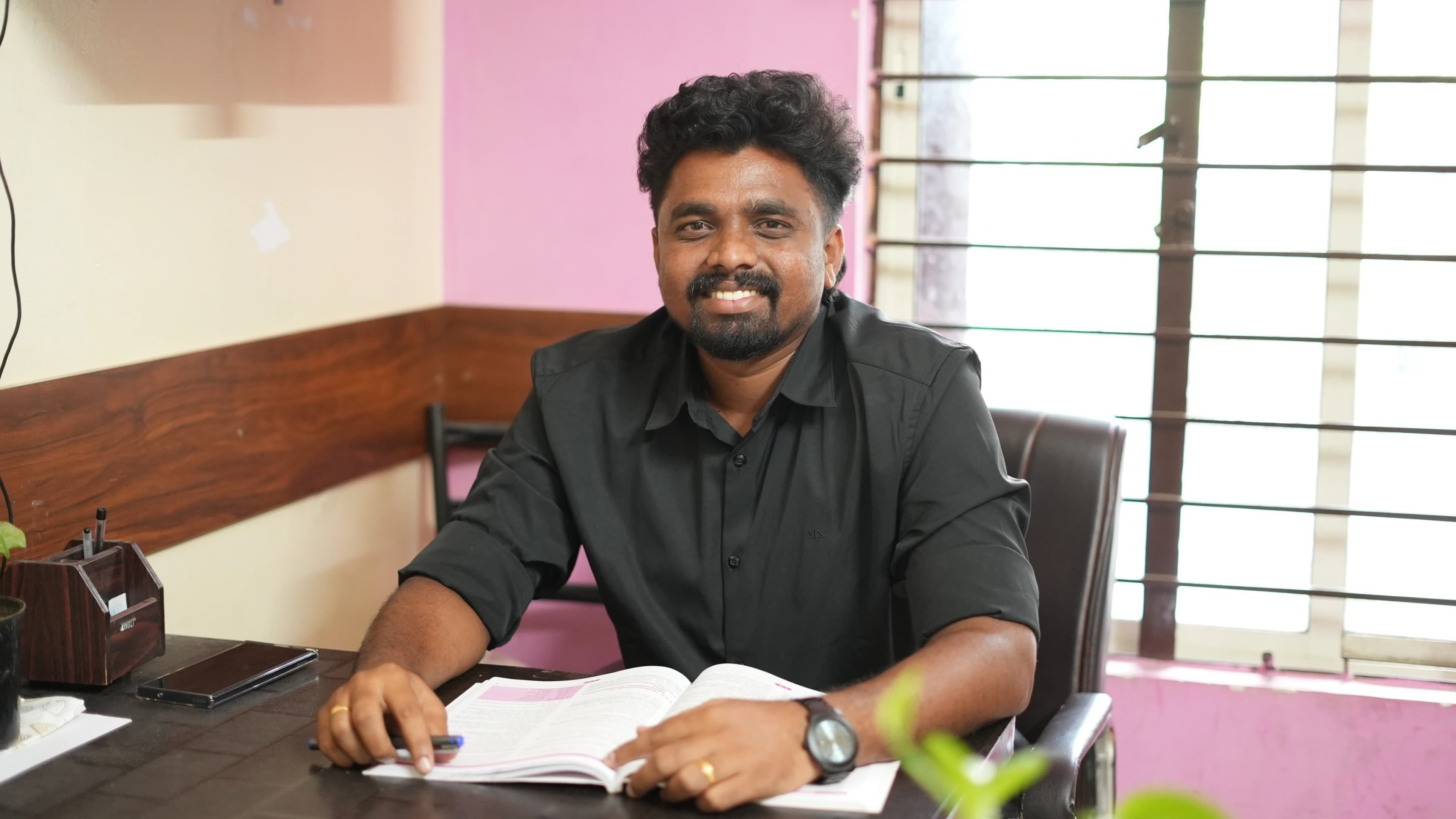 Tamilselvan K